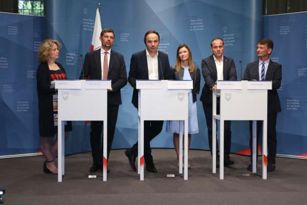 media/k2/galleries/10431/thumbs/conferenza_scores.jpg