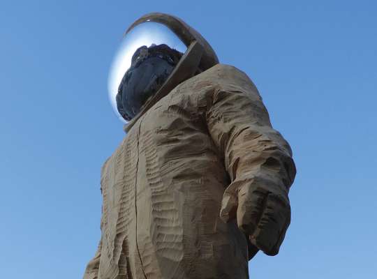 media/k2/galleries/10464/thumbs/astronaut_calfosch.jpg