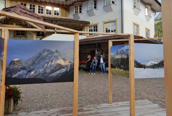 media/k2/galleries/10785/thumbs/MostraUnesco_SJ_VIrna_Marcella_Simone.jpg