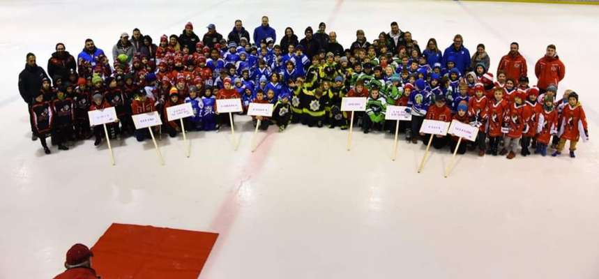 media/k2/galleries/11210/thumbs/HockeyU10.jpg