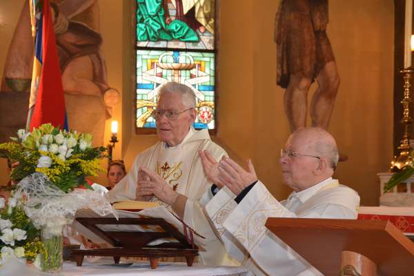 media/k2/galleries/11229/thumbs/Padre_Leopoldo_Riz_don_Luigi.jpg