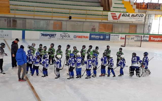media/k2/galleries/11690/thumbs/Hockey_joegn_U9.jpg