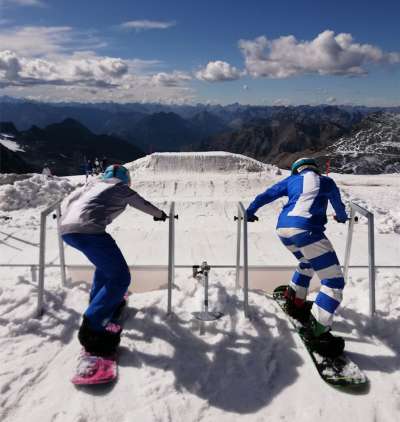 media/k2/galleries/11712/thumbs/Snowboard_cross.jpg