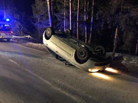 L’auto rosedé a San Ciascian.
