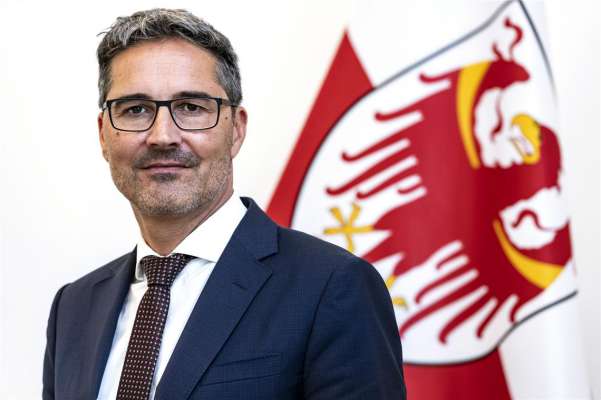 Le presidënt dla Provinzia dl Südtirol Arno Kompatscher. (©osp/Ivo Corrà)
