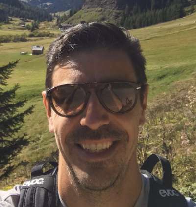 Fabrizio Deville, raprejentant di boteghieres de Moena.
