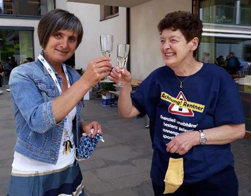 Cecilia Hochwieser y Albina Sottara. (© Ciasa de Palsa)
