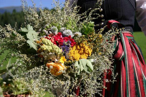 Le ciüf por la festa dla Gran Santa Maria. (foto: organisaziun patrones südtirol/armin huber)
