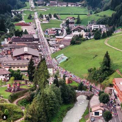 Chest an l percors jirà de manco ti paìjes per schivèr assembramenc (photo Dolomititv)
