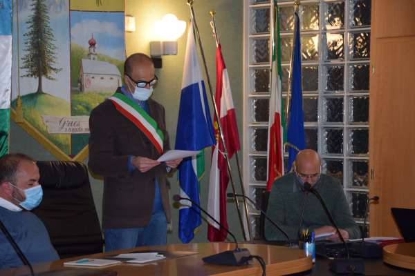 media/k2/galleries/13691/thumbs/jurament_ombolt_cianacei_giovanni_bernard.jpg