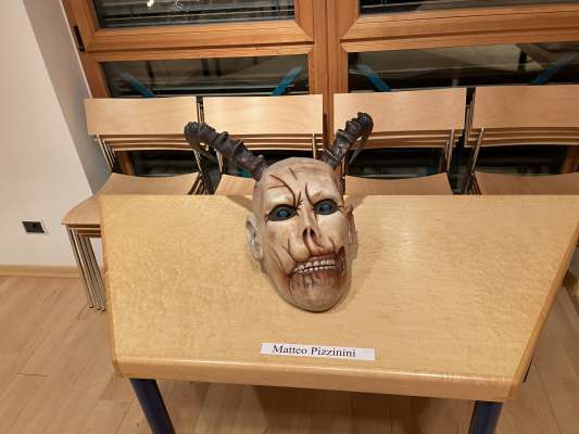 La maschera da malan realisada da Matteo Pizzinini.
