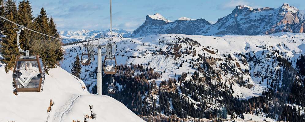 El grop Funivie Arabba sporc n'oportunité de promozion a le struture turistiche sul portal dolomiti.org .
