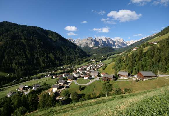 »Roda Lungiarü« é na »challenge« metüda da jí dal Paisc dl Alpinist por i apascioná dla munt. 
