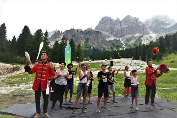 media/k2/galleries/16052/thumbs/CircenDolomiti_Festival.jpg