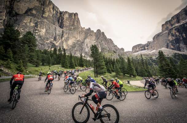 Ediziun passada dla Maratona dles Dolomites. foto: Manuel Glira
