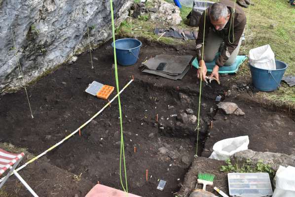 media/k2/galleries/16421/thumbs/Archeologia_Pra_Comun_passo_Giau_2020.jpg