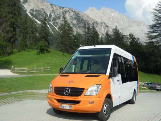 media/k2/galleries/16443/thumbs/autobus2-1024x768.jpg