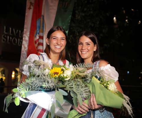 Silvia Zorzi à tout sù l testamonech de Soreghina da Michela Croce.
