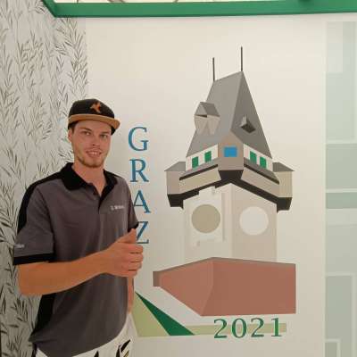 Le ciampaní da Graz realisé da Dominik Miribung tratan i EuroSkills. 
