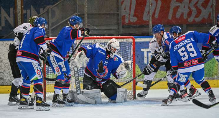 media/k2/galleries/17309/thumbs/Hockey_Fascia_Maran.jpg