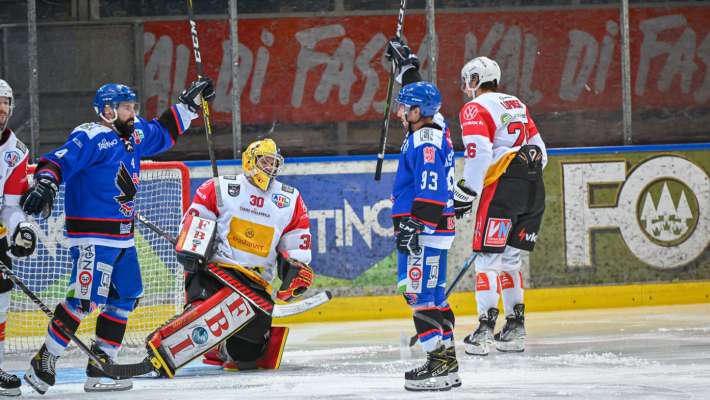 media/k2/galleries/17554/thumbs/Hockey_Fascia_AHL.jpg