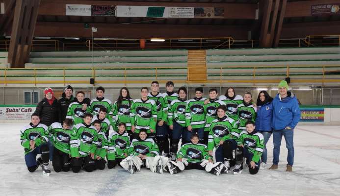 media/k2/galleries/17731/thumbs/Hockey_Under_15.jpg
