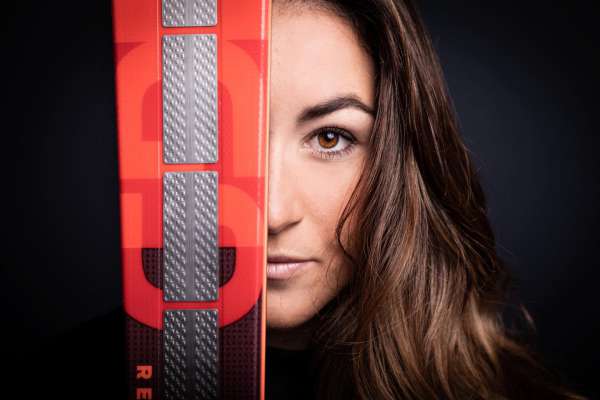 L’atleta de schi alpin Sofia Goggia sará portabandira dles scuadres dla Talia a Peching. foto: facebook/sofia goggia
