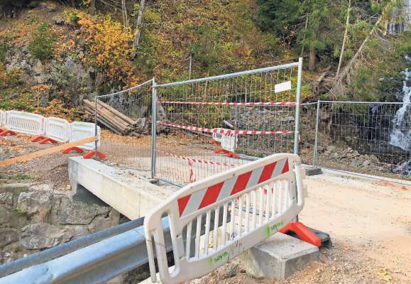 Polemiche per i laour su la strada da Davedin.
