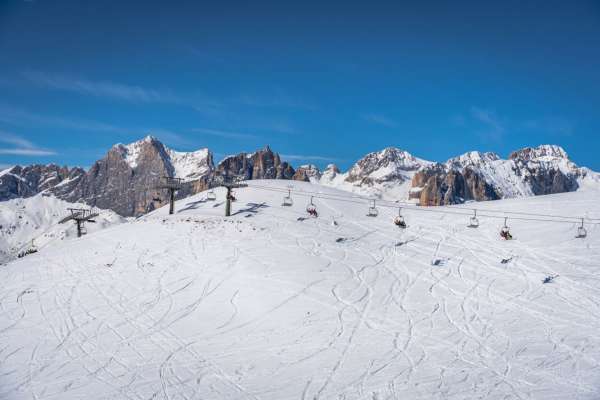 media/k2/galleries/17891/thumbs/portoes_schi_Bufaure.jpg