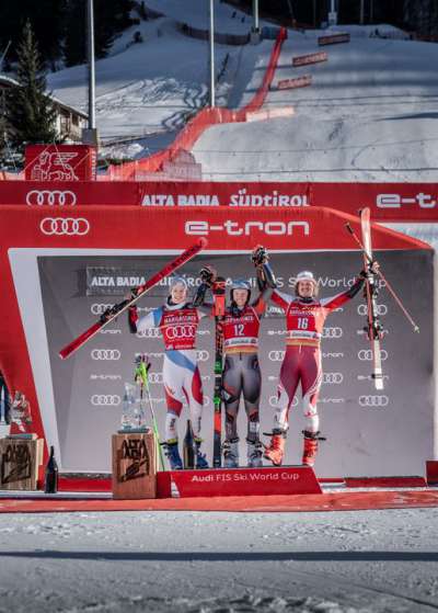 I trei atlec sön le podium. (foto: Audi FIS Ski World Cup Alta Badia) 
