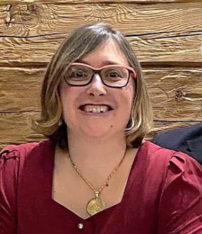 Elena Salvagni: da diesc ane colabo­radora del Istitut Cesa de Jan.
