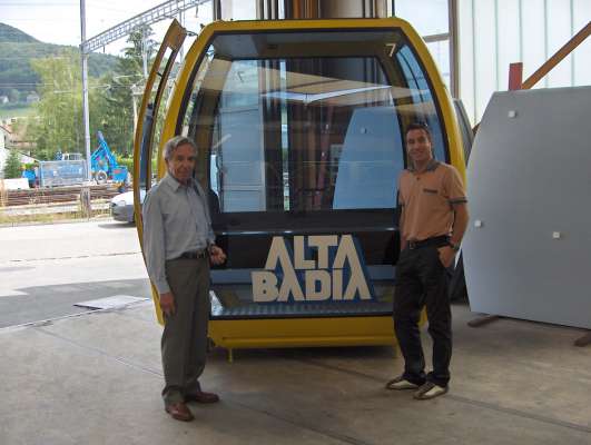Andy Varallo adöm cun so nene Erich Kostner en ocajiun dl'inauguraziun dl lift nü de Col Alt dl 2006. 
