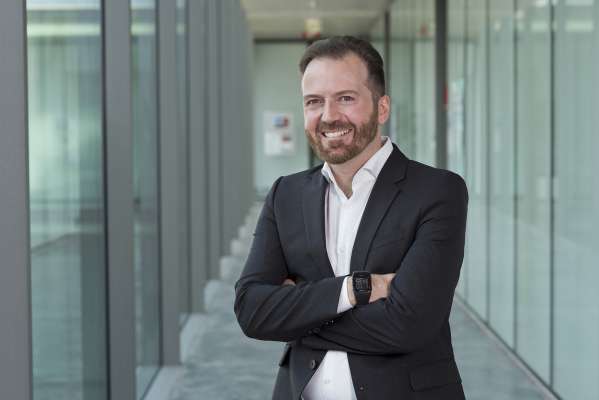 L prof. Reinhard Tschiesner. (© unibz)
