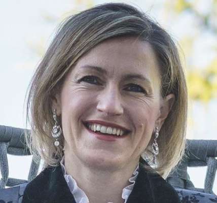 La mezsopran Sabna Willeit ciantarà a Soraga compagnèda da Martina Riffeser a l'èrpa.
