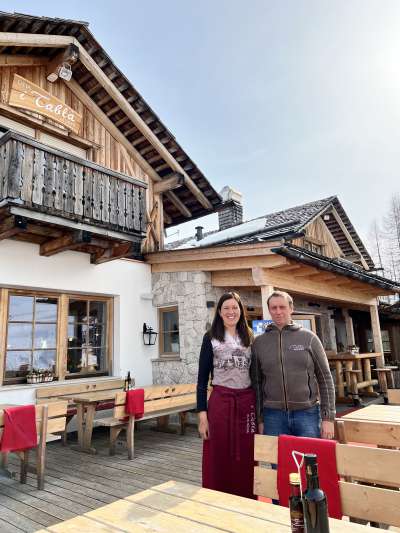 I patrun dla ütia "I Tablá" Michaela Irsara y Roland Ellecosta. 
