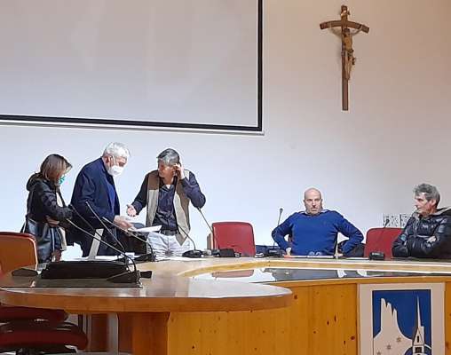 media/k2/galleries/19388/thumbs/Ski_Team_Fascia_BernardIvo_BernardLeo.jpg