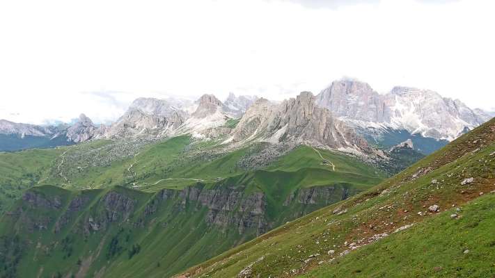 media/k2/galleries/19796/thumbs/Passo_Giau_dal_Cernera_web.jpg