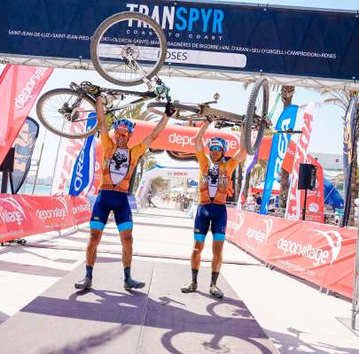 Andrea Vecchiato y Roland Ploner al travert. 
