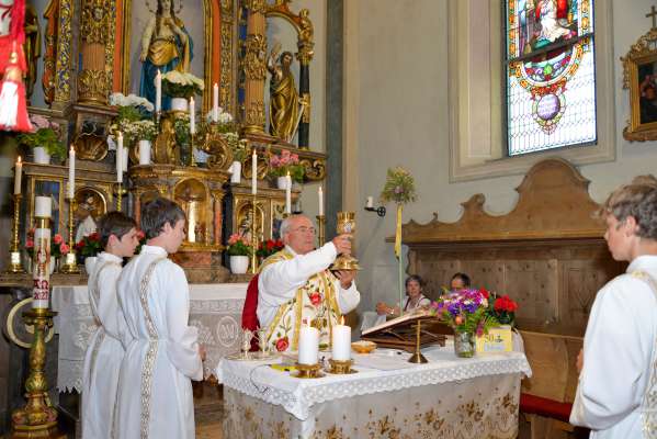 Rina y Antermëia festejëia siur Paul