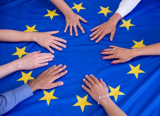 media/k2/galleries/20577/thumbs/politica_europeica.jpg