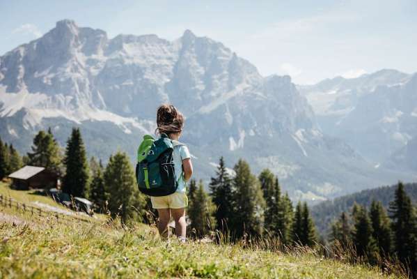 media/k2/galleries/20580/thumbs/alta-badia-kids-family-by-alex-moling.jpg
