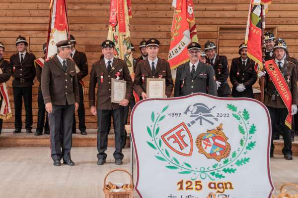 Onoranzes por Franz Josef Frontull y Christian Rindler. (Foto: © Gianvito Coco)
