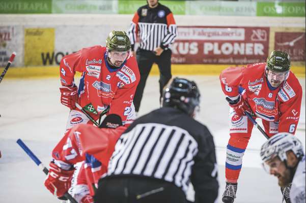 L HC Gherdëina ie stat l sëul di trëi »jurmans« ladins dl hockey a purté a cësa na vënta tl prim turno dla AHL 2022/23 (foto: ASP).

