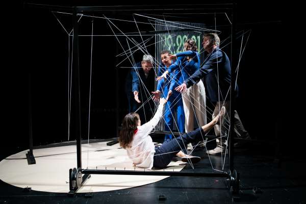 media/k2/galleries/21108/thumbs/teater_2.jpg