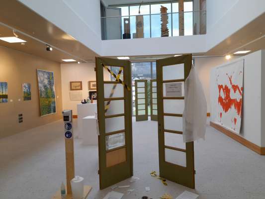 media/k2/galleries/21418/thumbs/Box_Mostres1_ujes_lockdown.jpg