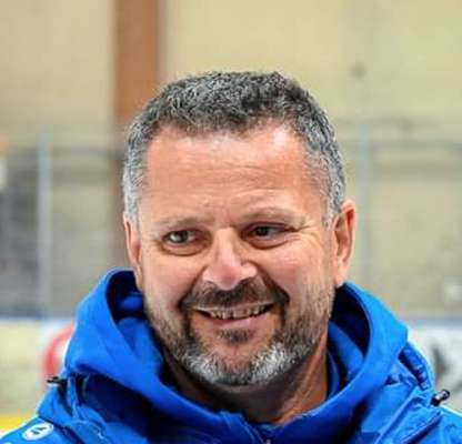 L alenador de hockey Marco Liberatore.
