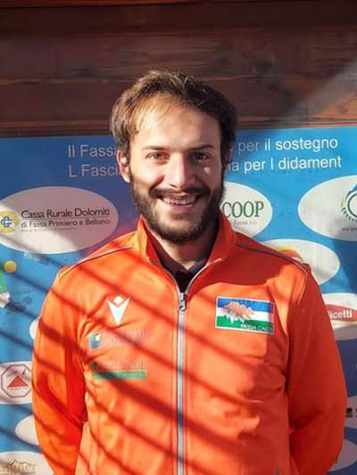 Patrizio Deville à segnà l prum gol fascian. 
