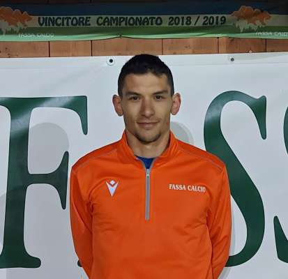 Michele Petrone é jit più outes vejin al gol. 
