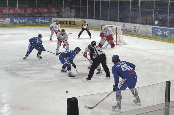 Ntan l derby ladin danter Fascia y Gherd&euml;ina.
