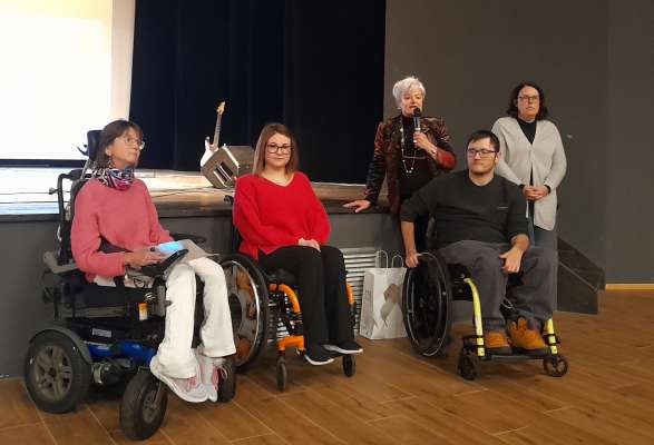 Rosanna, Vanessa e Mattia con Mirella Florian e Cipriana Tomaselli.
